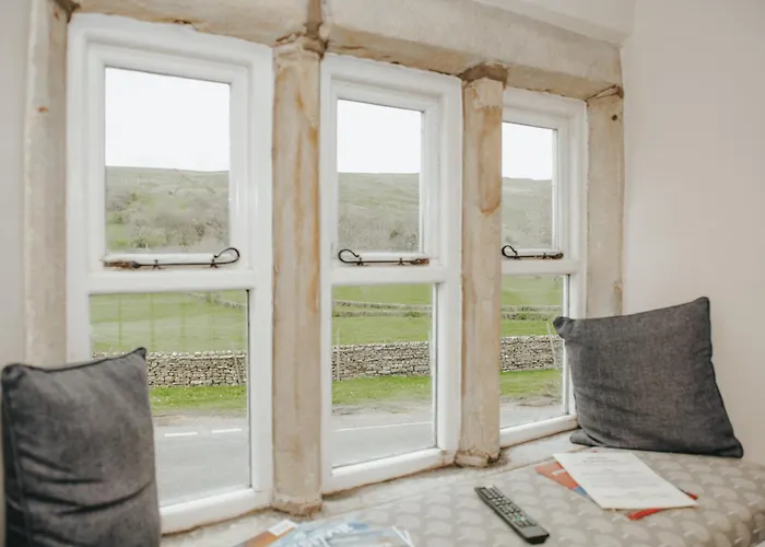 The Street Head 4* West Burton